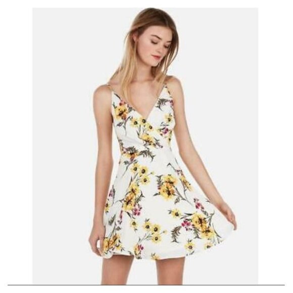 Express Floral sweetheart strapless fit and flare white dress - Picture 2 of 6